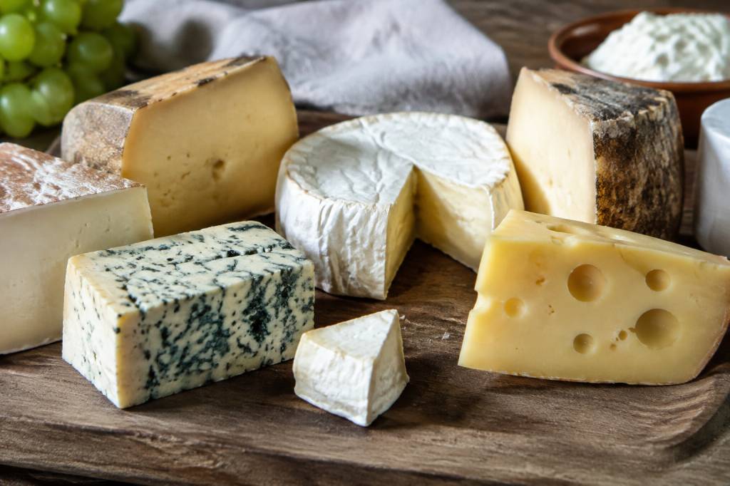 40 fromages et listeria : risques, produits concernés et précautions
